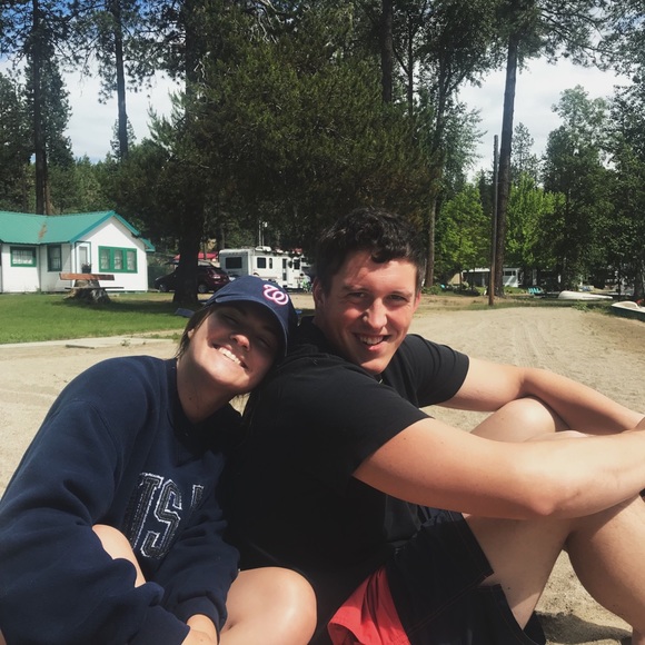 Meet your Posher, Claire - Picture 1 of 1